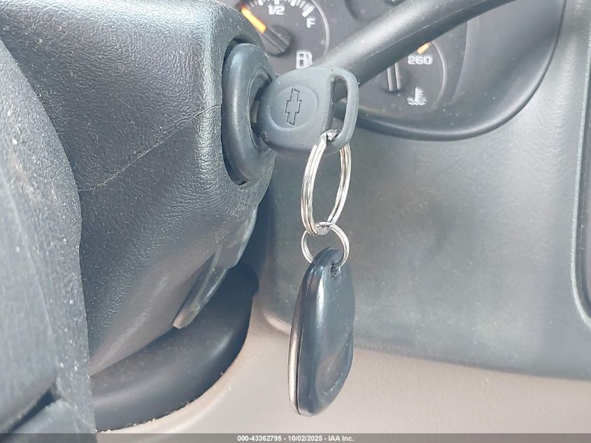 2005 Chevrolet Suburban 1500 Z71 VIN: 3GNFK16ZX5G156833 Lot: 43362795