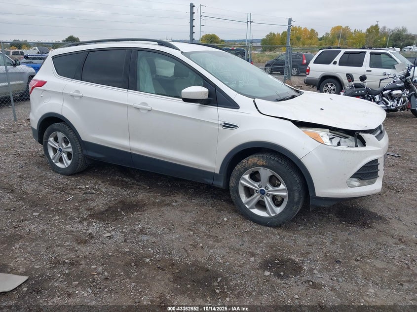 FORD ESCAPE SE