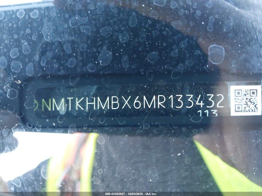 2021 TOYOTA C-HR LE NMTKHMBX6MR133432