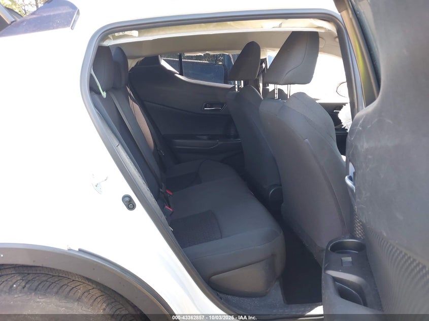 2021 TOYOTA C-HR LE NMTKHMBX6MR133432