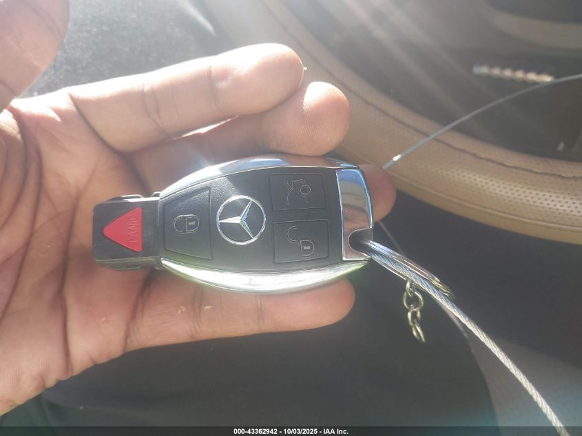 2011 Mercedes-Benz C 300 Luxury 4Matic/Sport 4Matic VIN: WDDGF8BB0BR165285 Lot: 43362942