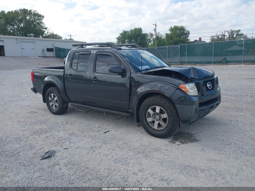 NISSAN FRONTIER PRO-4X