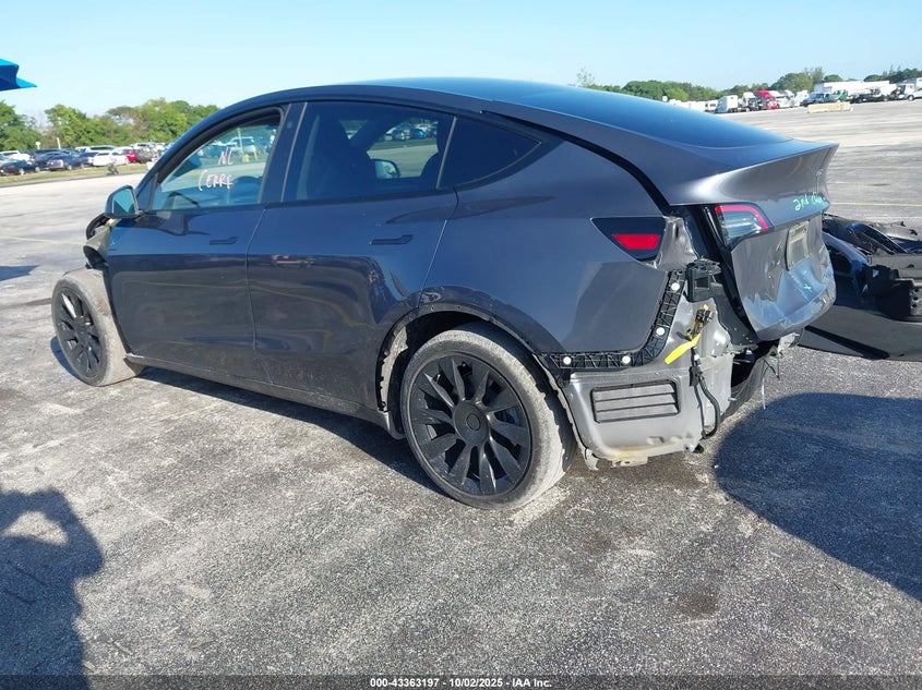 2023 TESLA MODEL Y AWD/LONG RANGE DUAL MOTOR ALL-WHEEL DRIVE 7SAYGDEE2PA090497