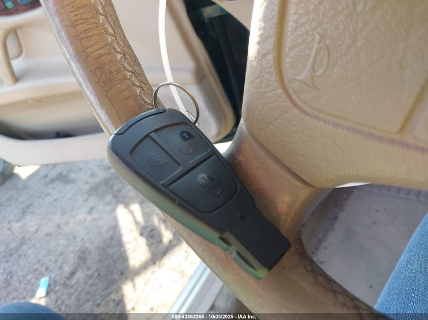 1998 Mercedes-Benz E 320 VIN: WDBJF65F6WA676179 Lot: 43363265