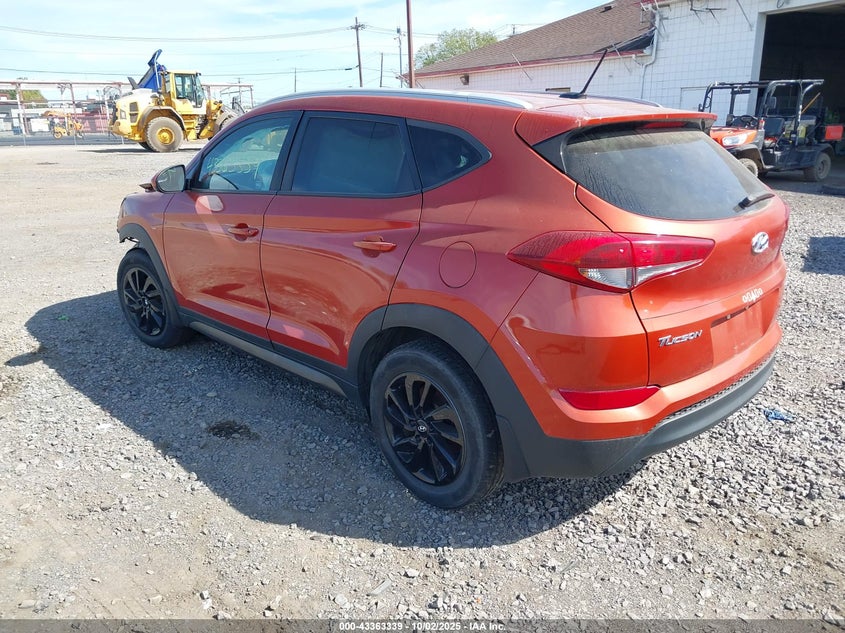 2016 HYUNDAI TUCSON SE KM8J3CA46GU231000