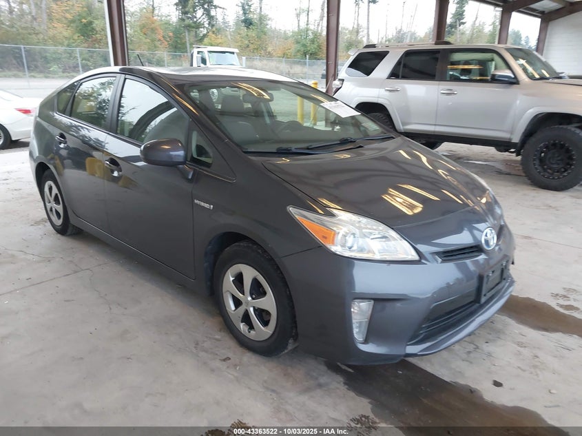 2015 TOYOTA PRIUS TWO - JTDKN3DU0F0399879