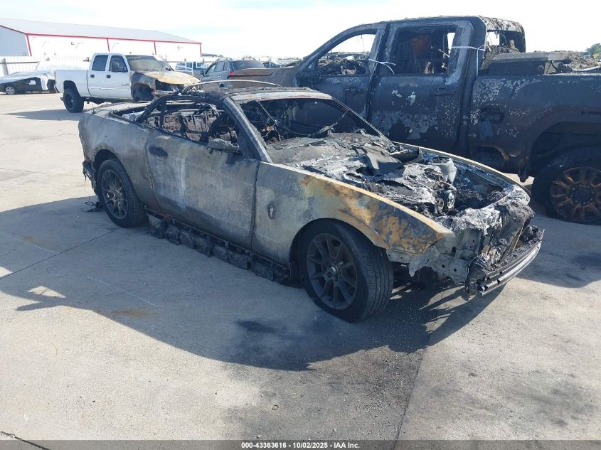 FORD MUSTANG V6 PREMIUM