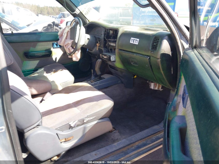 4TAUN73C6SZ064877 1995 TOYOTA TACOMA photo no. 5