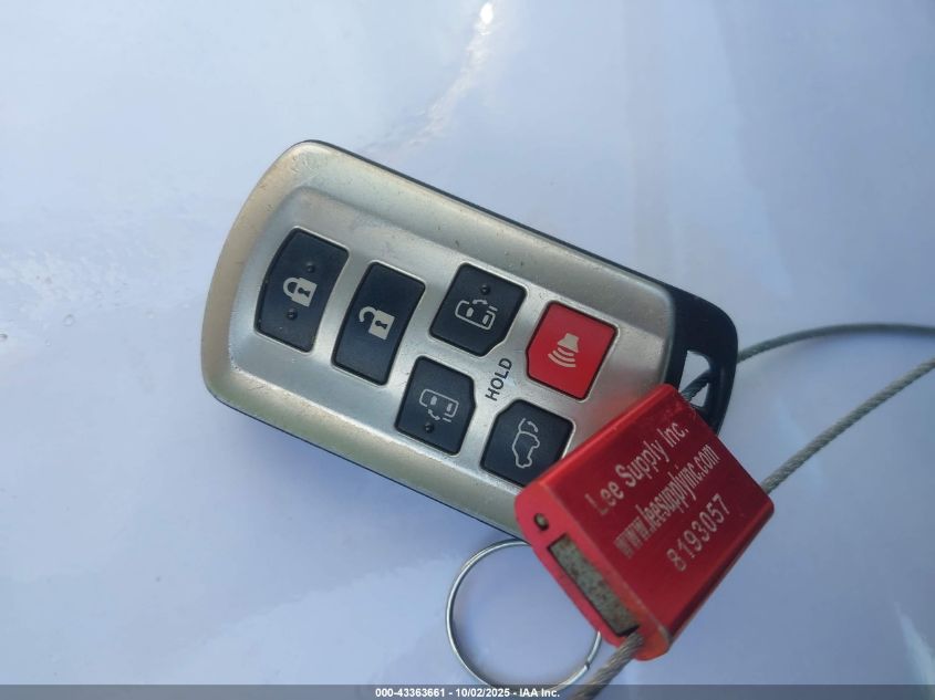 2011 Toyota Sienna Xle V6 VIN: 5TDYK3DC7BS013637 Lot: 43363661