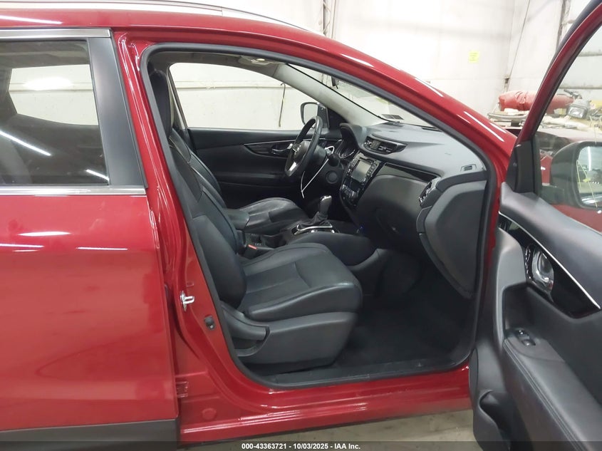 2018 NISSAN ROGUE SPORT SL - JN1BJ1CP1JW100405