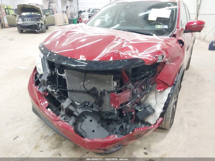 2018 NISSAN ROGUE SPORT SL - JN1BJ1CP1JW100405