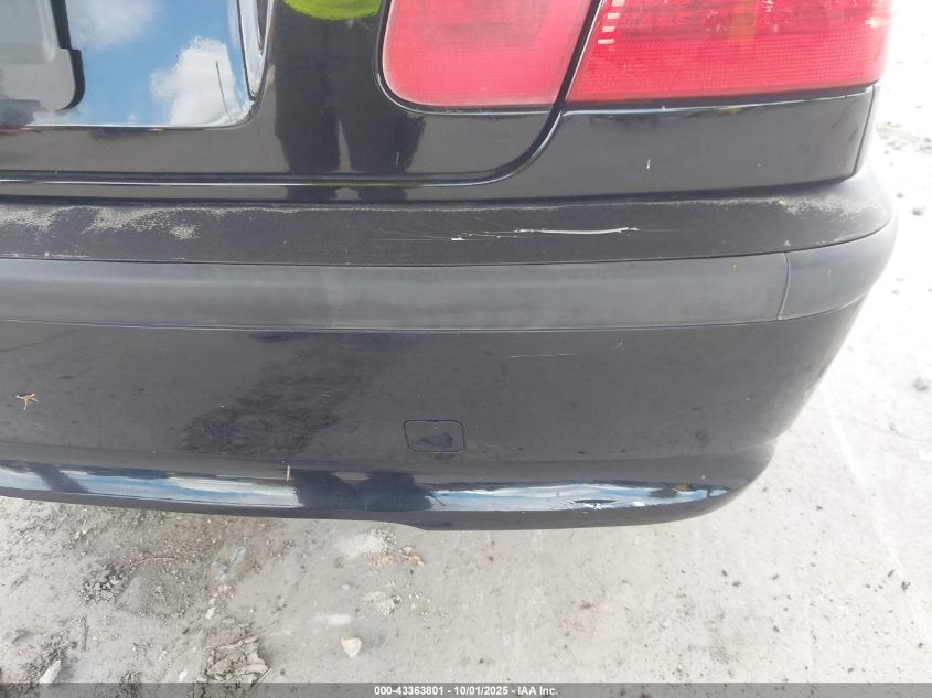 2005 BMW 325I VIN: WBAET374X5NJ89240 Lot: 43363801