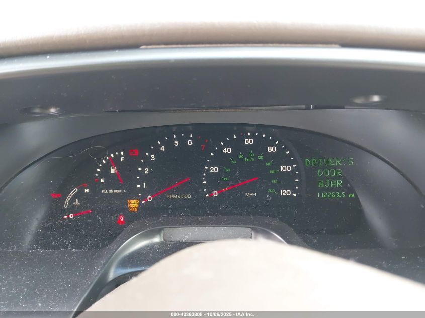 1998 Lincoln Continental VIN: 1LNFM97V4WY633563 Lot: 43363808