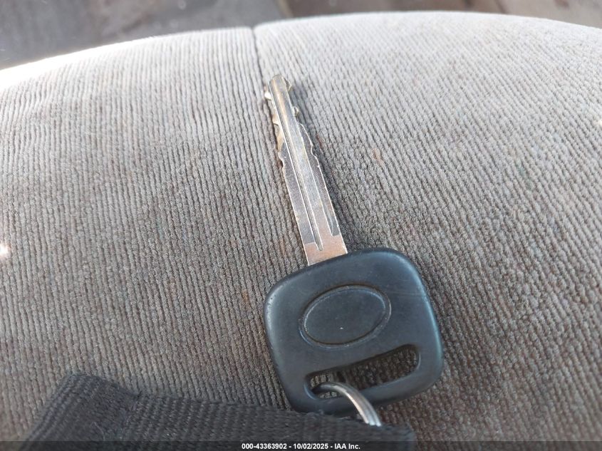 1998 Toyota Sienna Xle VIN: 4T3ZF13C2WU060058 Lot: 43363902