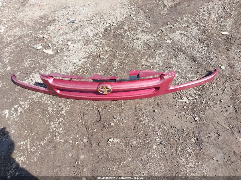 1998 Toyota Sienna Xle VIN: 4T3ZF13C2WU060058 Lot: 43363902