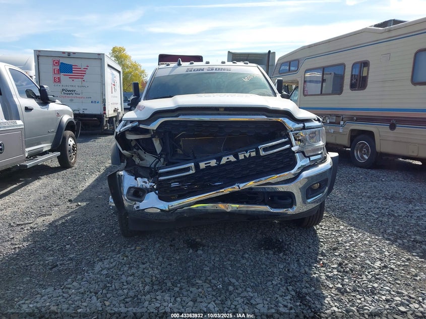 2022 Ram 5500 Chassis Tradesman/Slt VIN: 3C7WRMDLXNG380451 Lot: 43363932