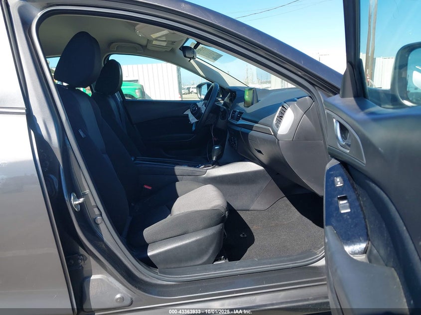 2018 MAZDA MAZDA3 SPORT - 3MZBN1K75JM171686