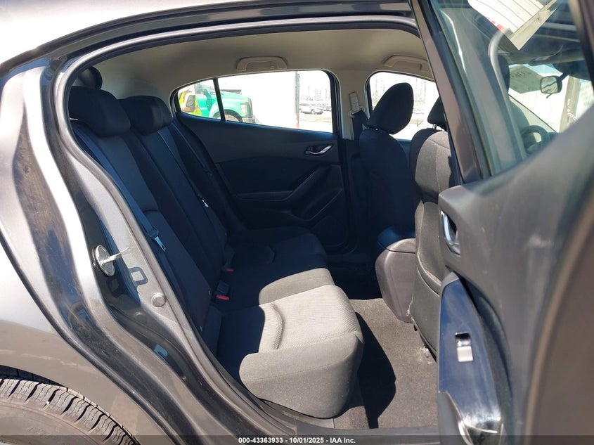 2018 MAZDA MAZDA3 SPORT - 3MZBN1K75JM171686