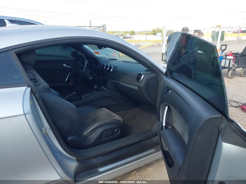 TRUAF38J181022845 2008 AUDI TT photo no. 5