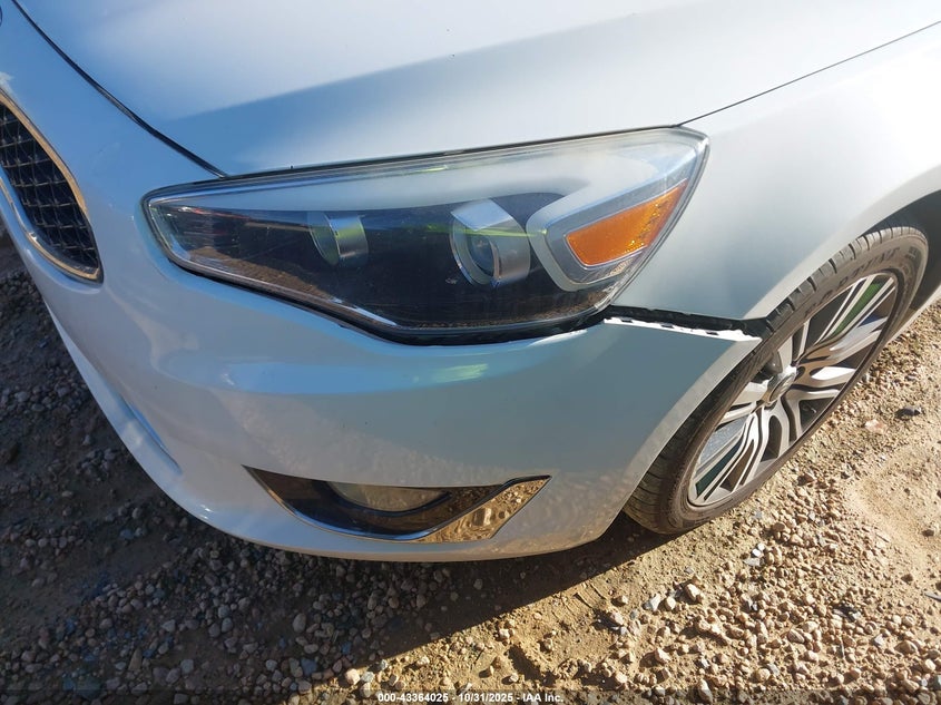 2016 KIA CADENZA PREMIUM KNALN4D75G5215686