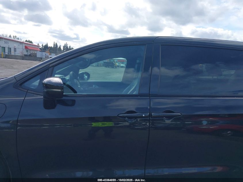 2022 Chrysler Pacifica Hybrid Touring L VIN: 2C4RC1L72NR209427 Lot: 43364059