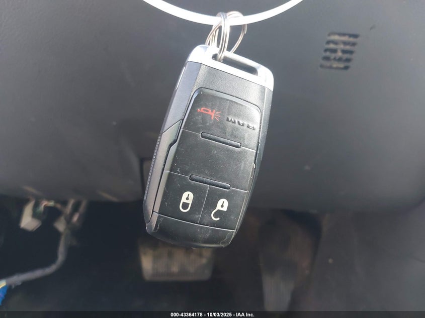 2022 Ram 3500 Tradesman 4X4 8' Box VIN: 3C63RRGL0NG135982 Lot: 43364178