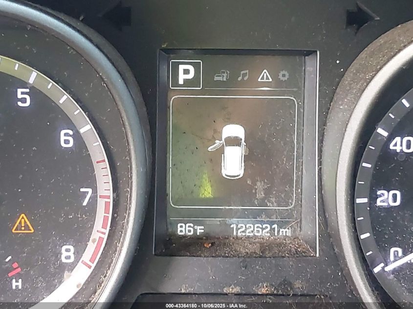 2017 Hyundai Santa Fe Se VIN: KM8SMDHF0HU209803 Lot: 43364180