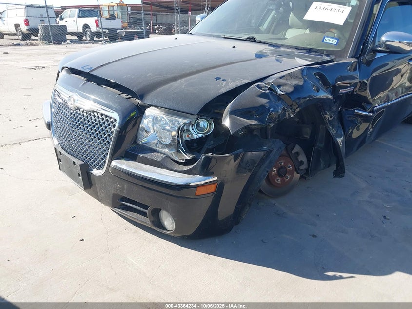 2009 Chrysler 300C Hemi VIN: 2C3LA63T79H582890 Lot: 43364234