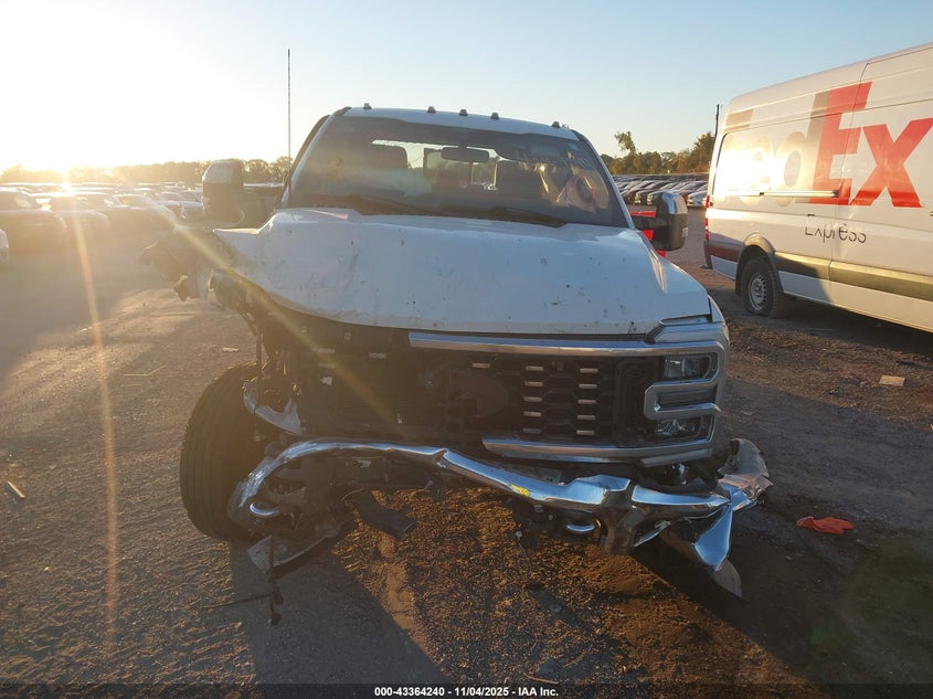 2023 Ford F-350 King Ranch VIN: 1FT8W3DM5PED19908 Lot: 43364240