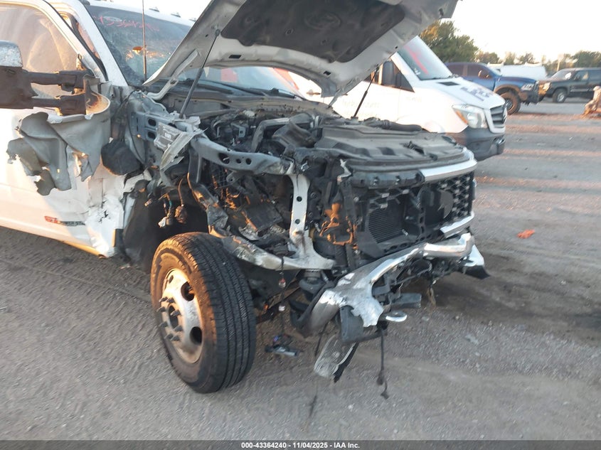 2023 Ford F-350 King Ranch VIN: 1FT8W3DM5PED19908 Lot: 43364240