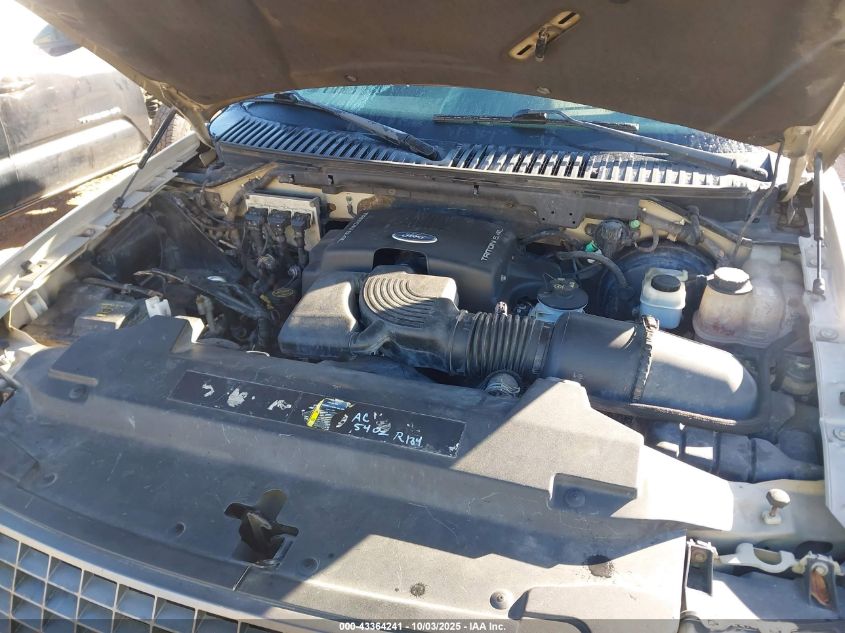 2003 Ford Expedition Xlt VIN: 1FMPU16L03LA00850 Lot: 43364241