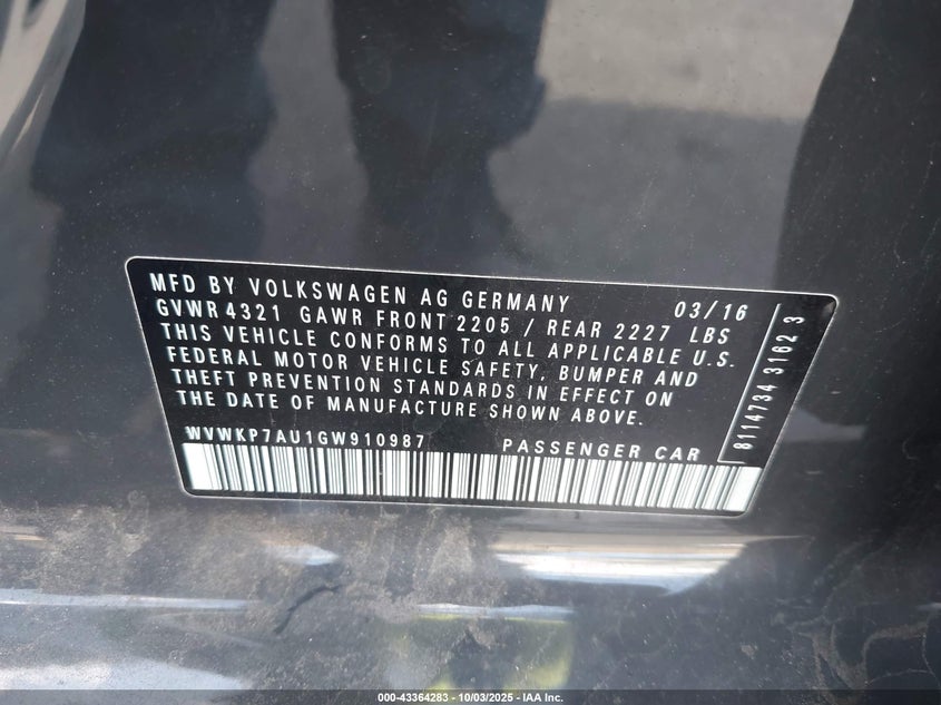 2016 VOLKSWAGEN E-GOLF SE - WVWKP7AU1GW910987