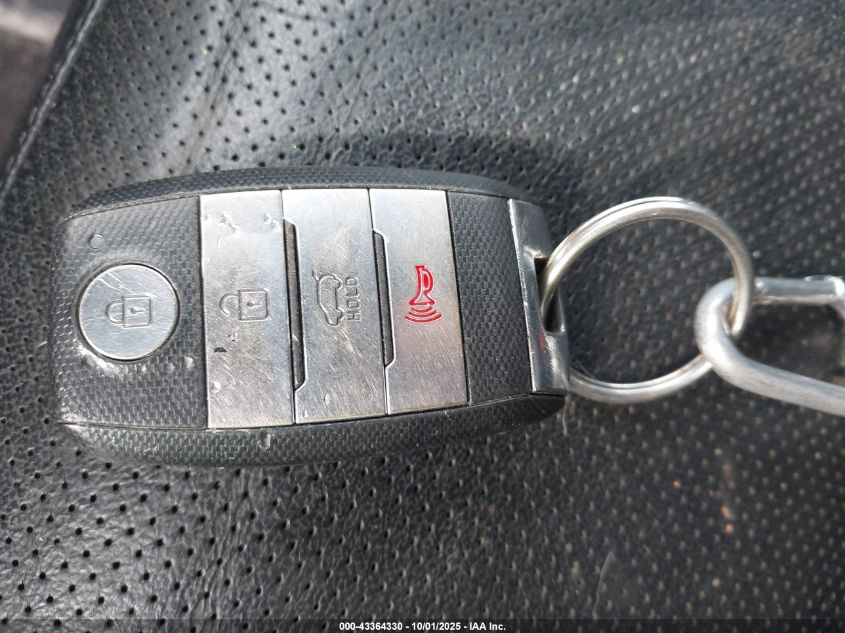 2017 Kia Sorento 3.3L Sx VIN: 5XYPK4A52HG317097 Lot: 43364330