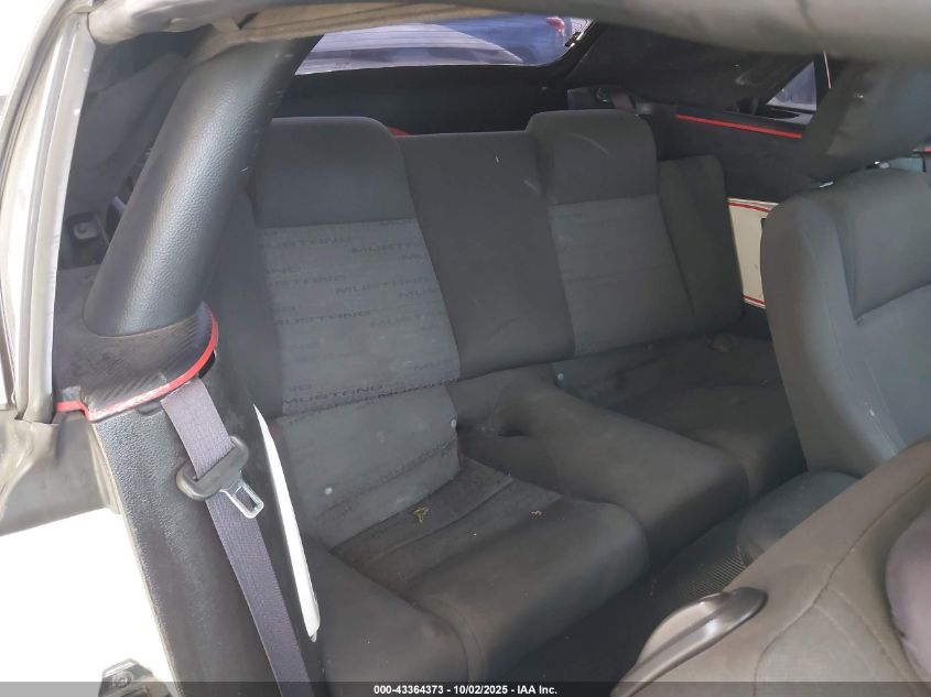 2007 Ford Mustang V6 Deluxe/V6 Premium VIN: 1ZVFT84N075196263 Lot: 43364373