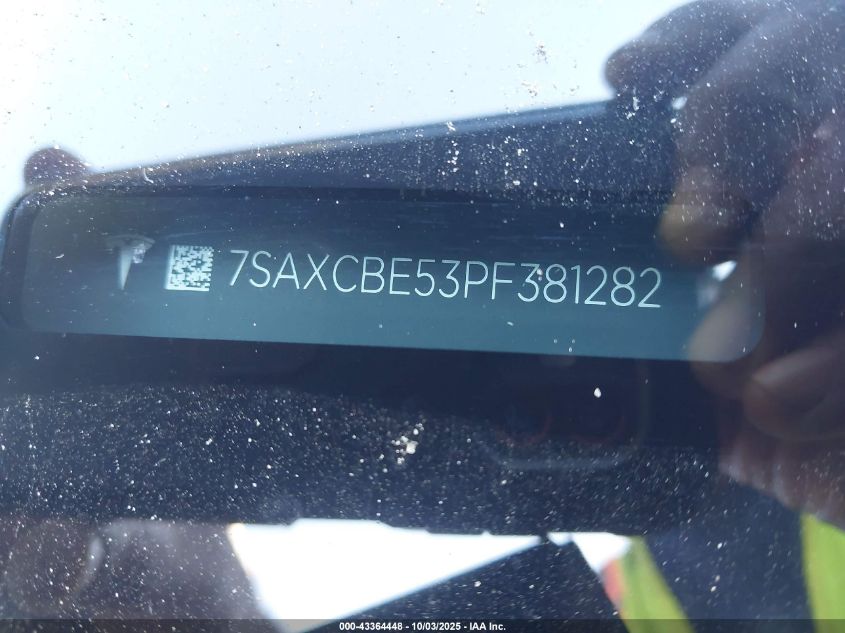 2023 Tesla Model X Dual Motor All-Wheel Drive/Standard Range VIN: 7SAXCBE53PF381282 Lot: 43364448