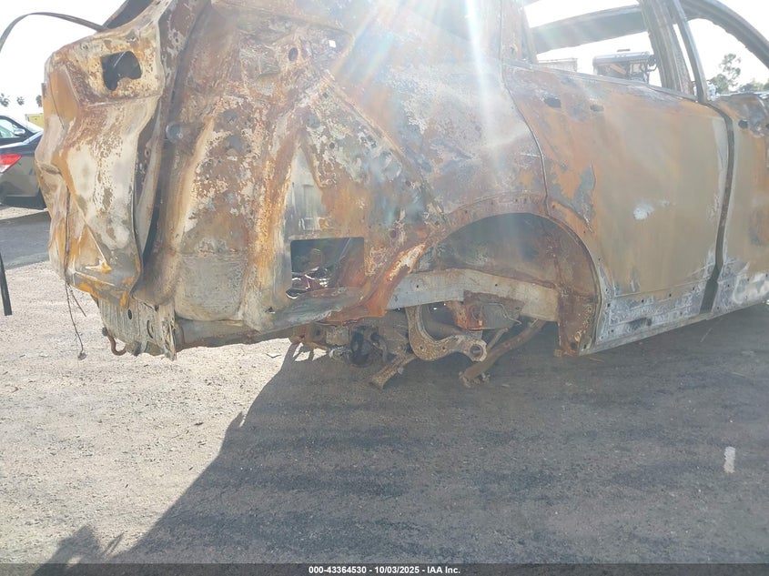 2017 Honda Cr-V Ex-L/Ex-L Navi VIN: 2HKRW1H82HH503002 Lot: 43364530