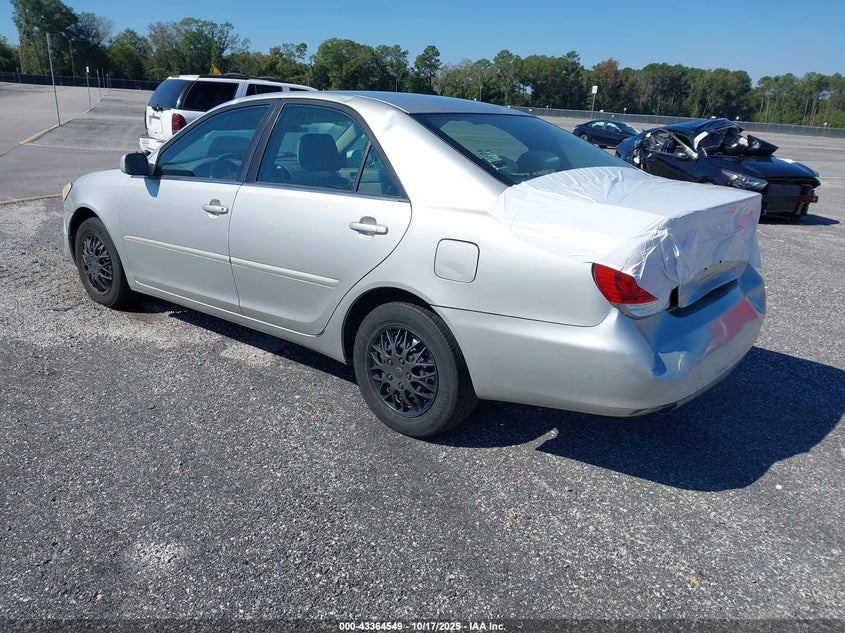 4T1BE32K05U586396 2005 TOYOTA CAMRY photo no. 3