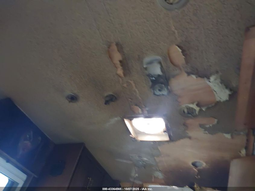 2005 Ford E-450 Cutaway Standard VIN: 1FDXE45S95HB10261 Lot: 43364565