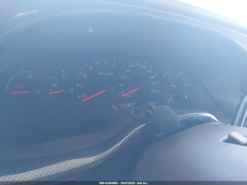 2005 Ford E-450 Cutaway Standard VIN: 1FDXE45S95HB10261 Lot: 43364565