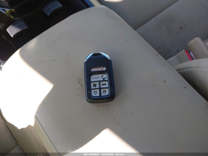 2018 HONDA CLARITY PLUG-IN HYBRID JHMZC5F1XJC006480