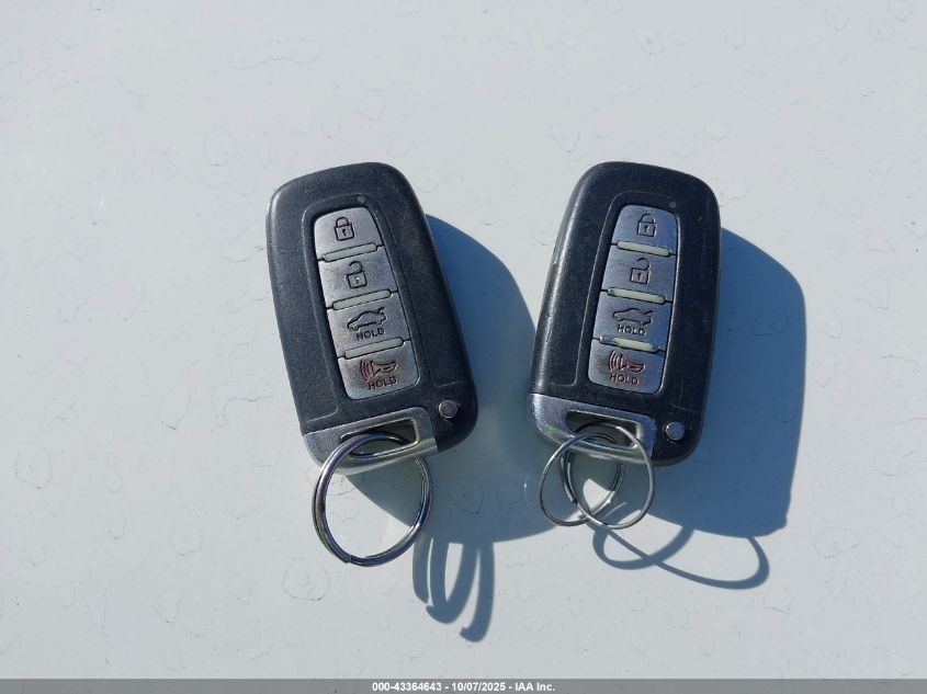 2013 Hyundai Sonata Hybrid Limited VIN: KMHEC4A40DA096889 Lot: 43364643