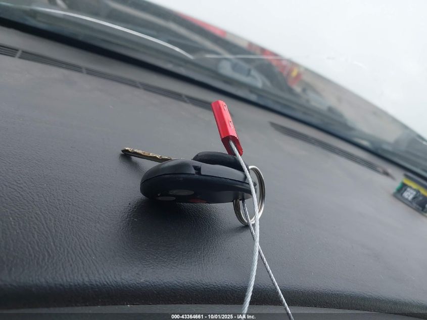 2005 GMC Yukon Slt VIN: 1GKEK13T95R260061 Lot: 43364661