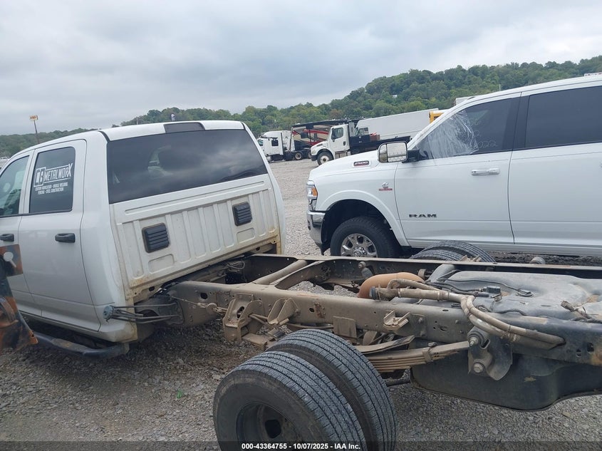 2016 Ram 3500 Chassis Tradesman/Slt/Laramie VIN: 3C7WRTCL2GG355316 Lot: 43364755