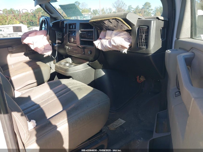 2021 CHEVROLET EXPRESS CARGO(VIN: 1GCWGAFPXM1303819