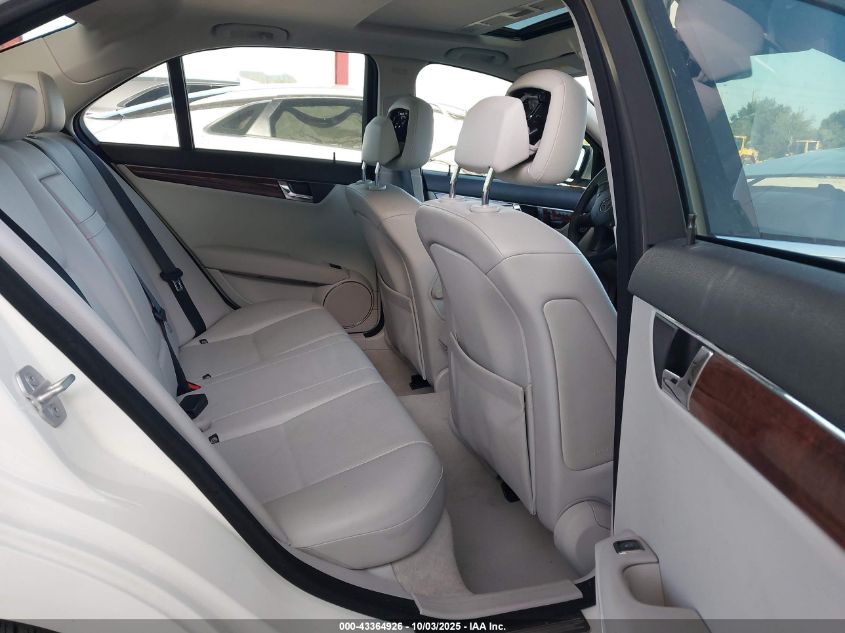 2009 Mercedes-Benz C 300 Luxury 4Matic/Sport 4Matic VIN: WDDGF81X39F215167 Lot: 43364926