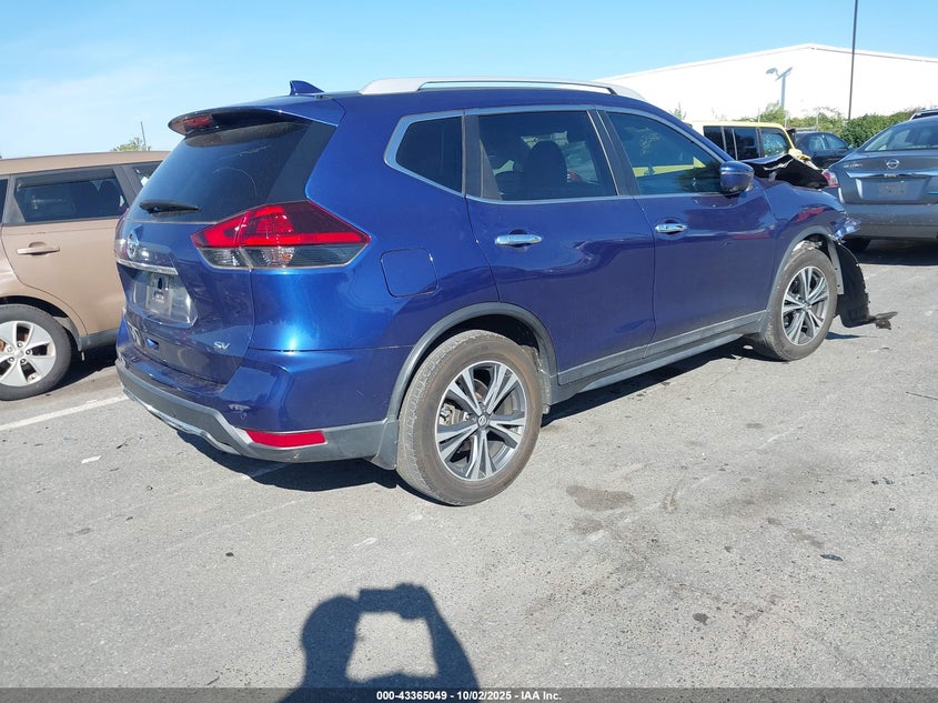 2019 NISSAN ROGUE SV - 5N1AT2MT3KC754521
