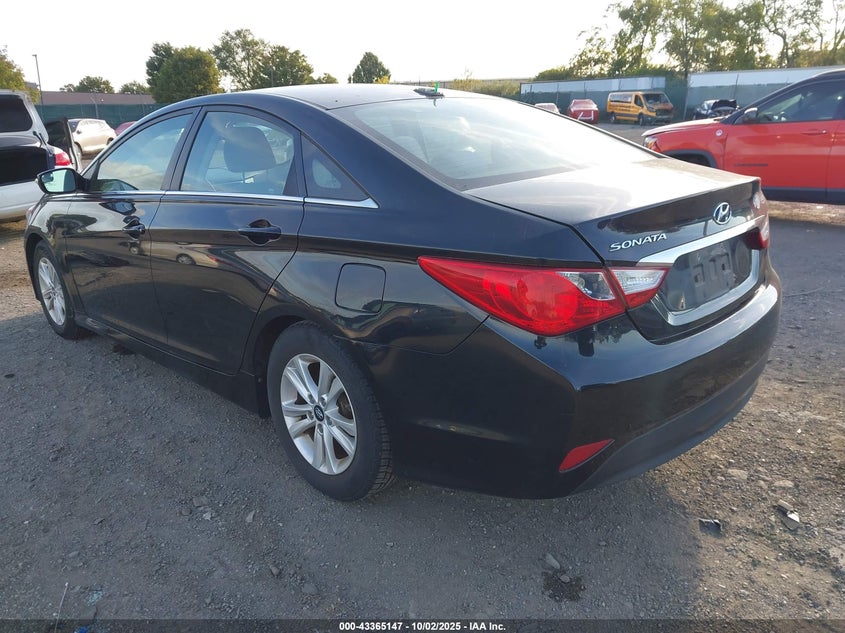 2014 HYUNDAI SONATA GLS - 5NPEB4AC0EH943130