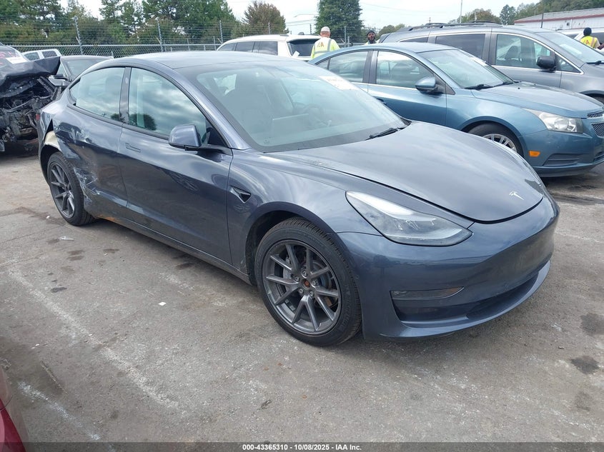 TESLA MODEL 3 LONG RANGE DUAL MOTOR ALL-WHEEL DRIVE