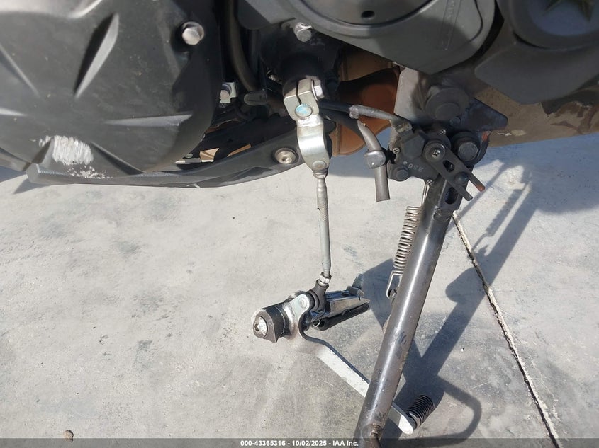 2023 Kawasaki Kle650 F VIN: ML5LEEH12PDA11994 Lot: 43365316