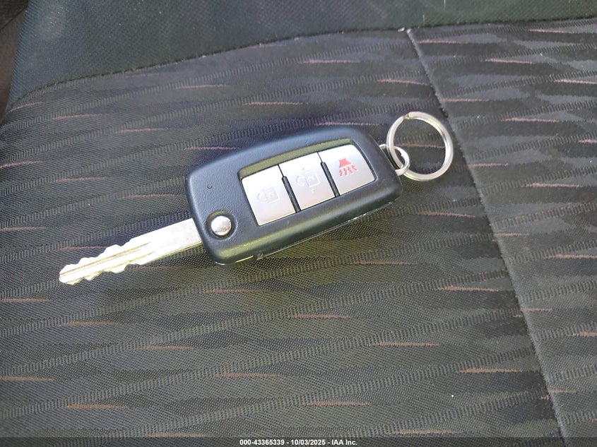 2018 NISSAN ROGUE S 5N1AT2MV9JC840772